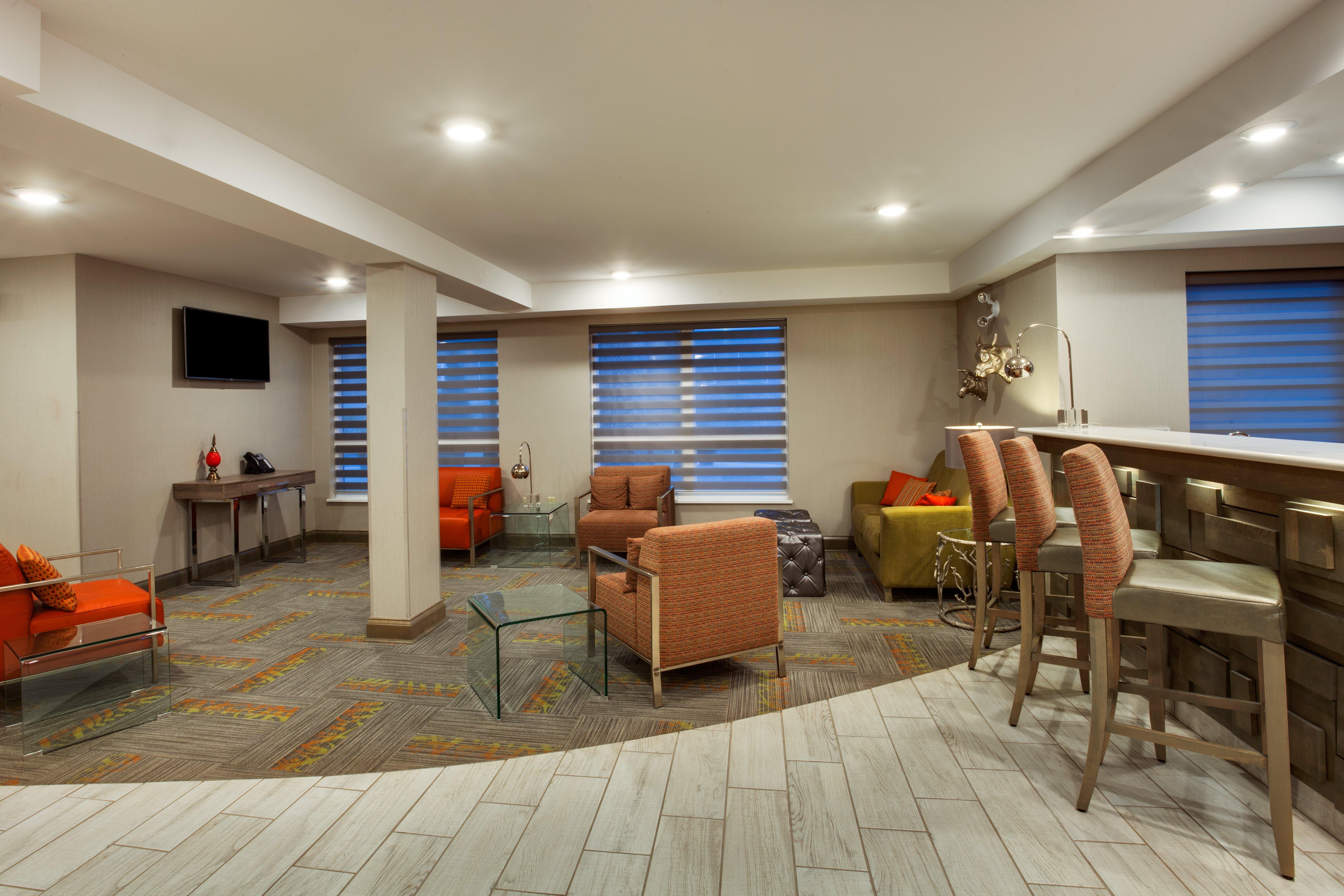 Holiday Inn Express Hotel & Suites Uptown Fredericton By Ihg Exterior foto
